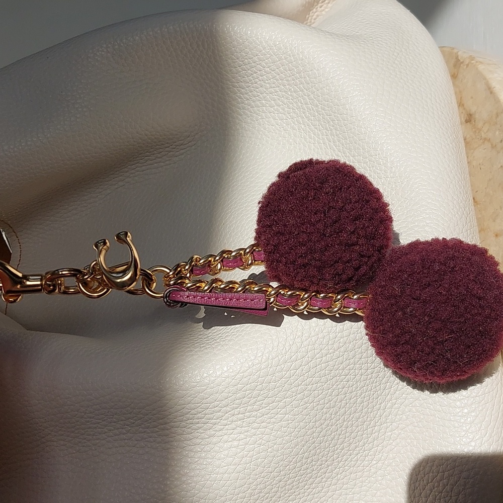 COACH 1941 Oxblood Shearling Charm Rare🖤❤️🖤
